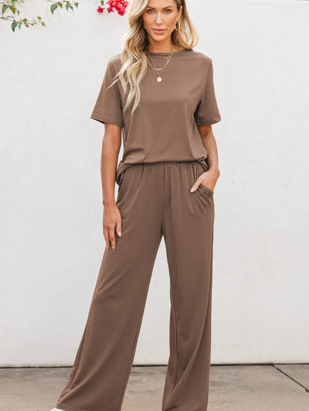 Casual Comfort: Two-Piece Set for Everyday Wear