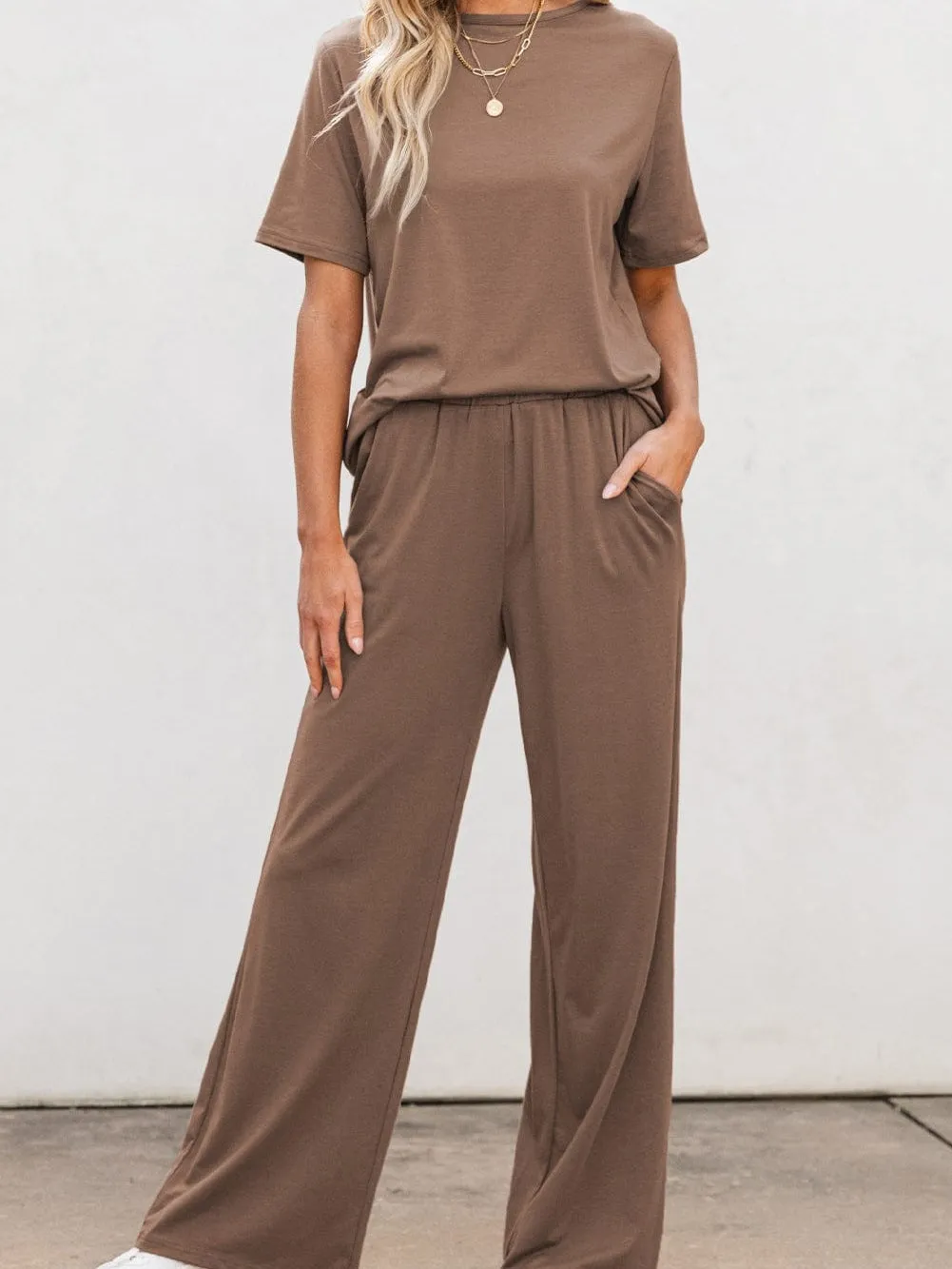 Casual Comfort: Two-Piece Set for Everyday Wear