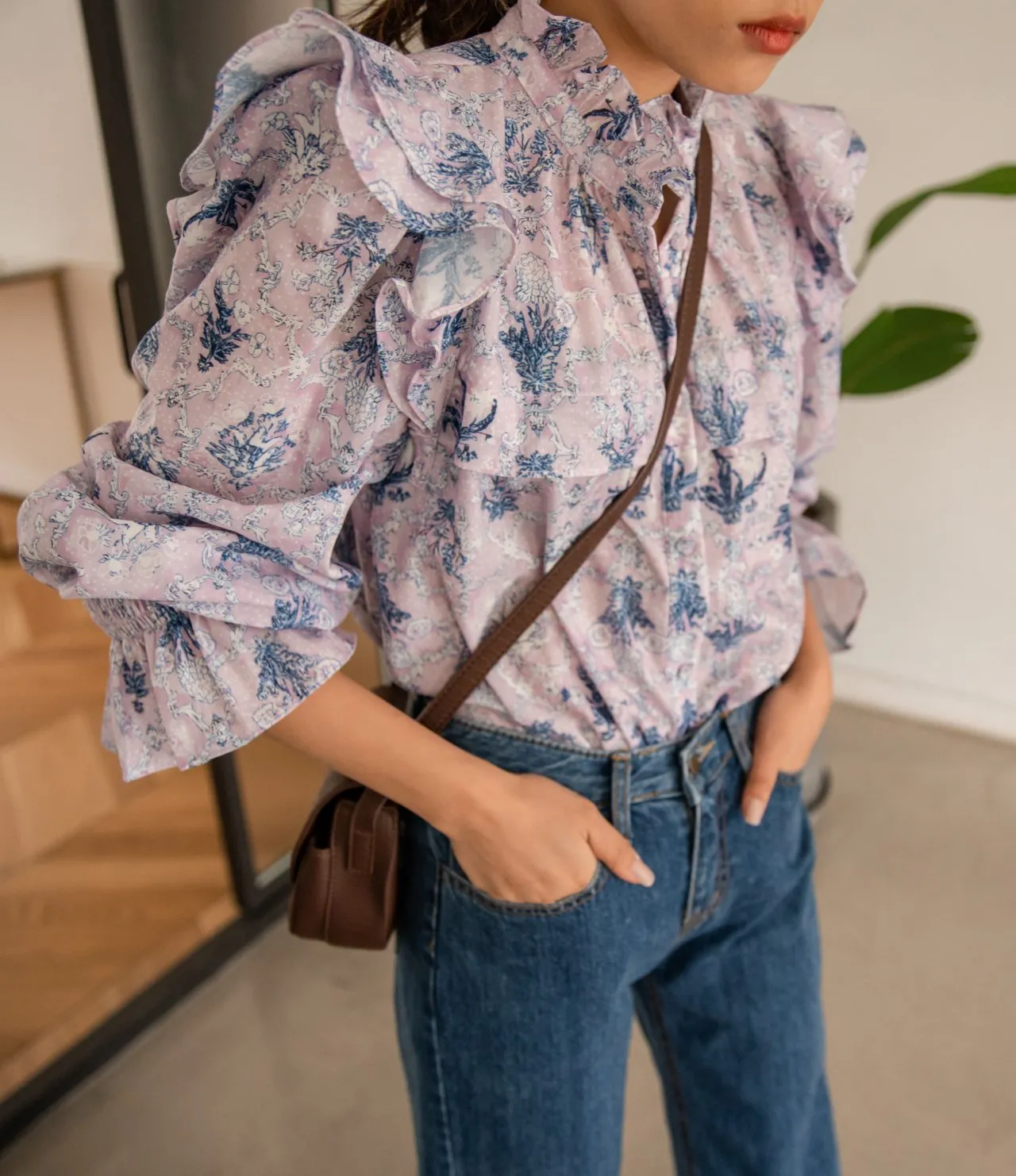 FLORAL BLOUSE FLARE CUFF