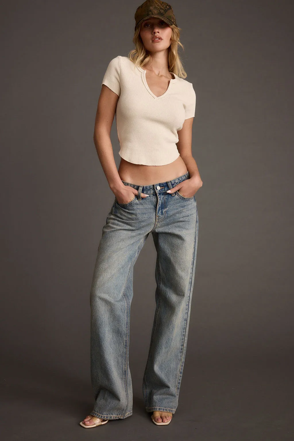 Nevada Cream V-Neck Ribbed Cropped Tee