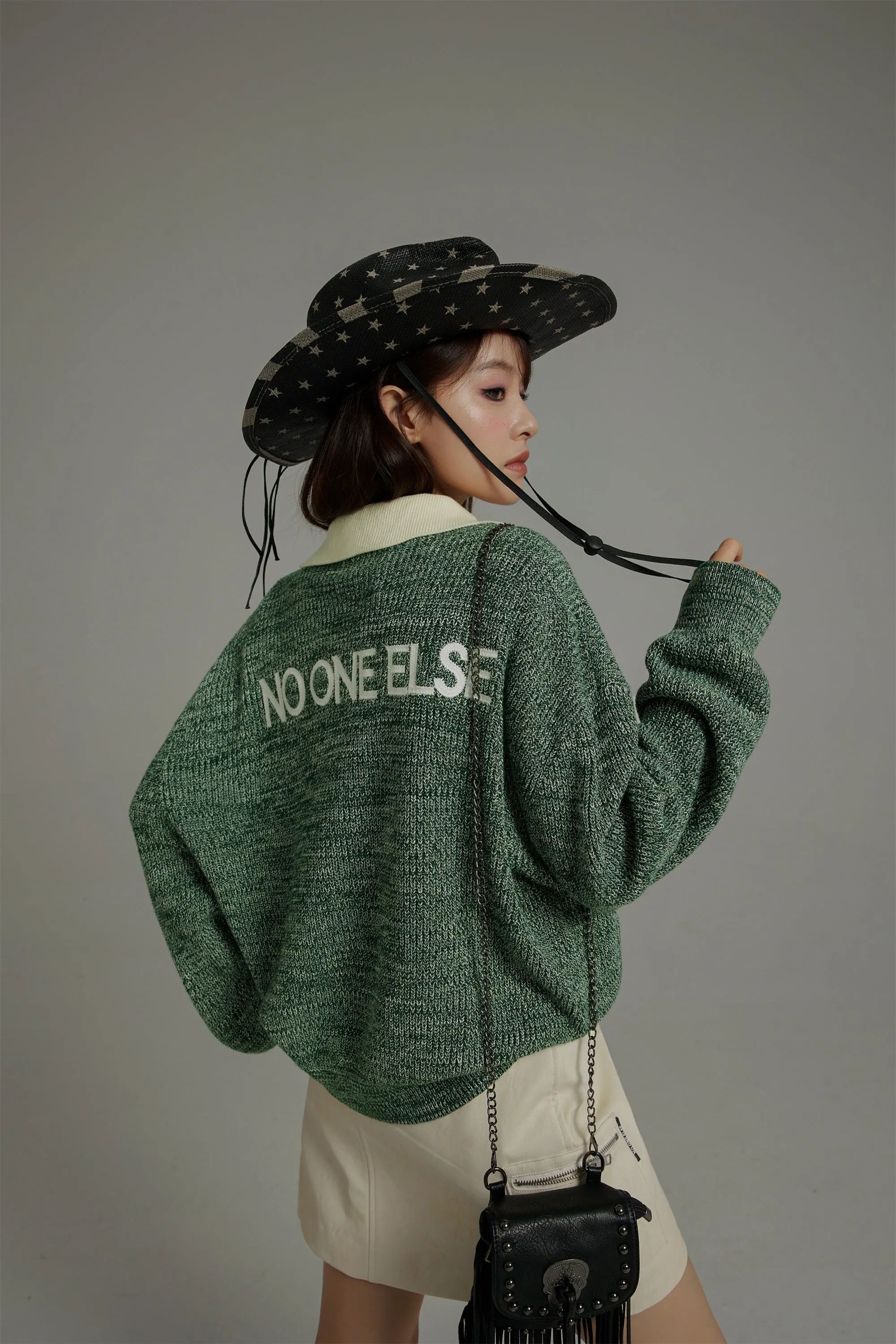 Noe Loose-Fit Open Collar Sweater